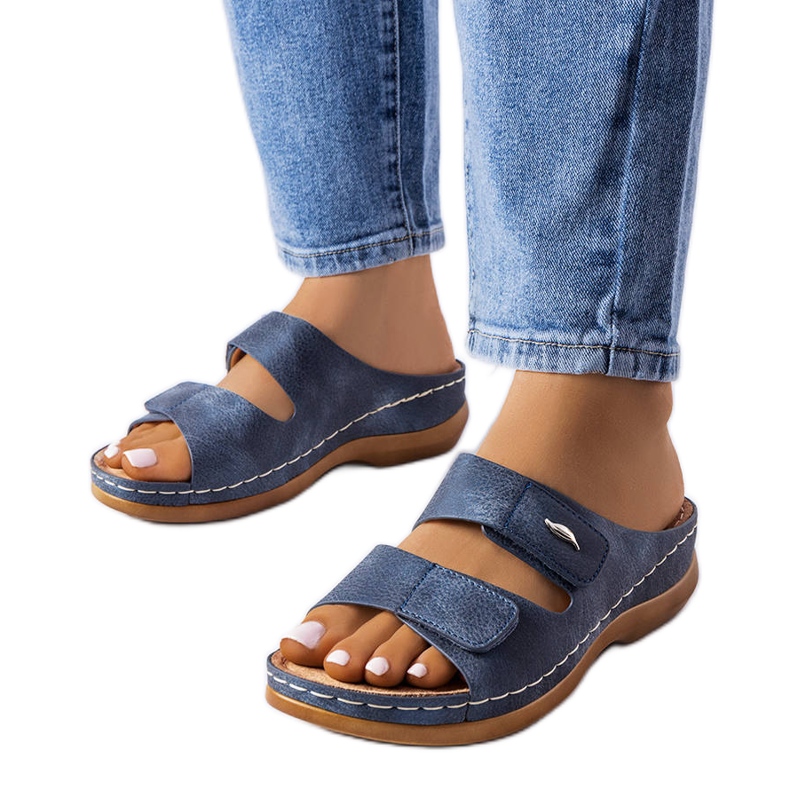 Sandalias de cuña baja azules de Fréchette Sandalias de cuña baja azules de Fréchette