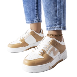 Botas marrones con suela más gruesa de Harter beige
