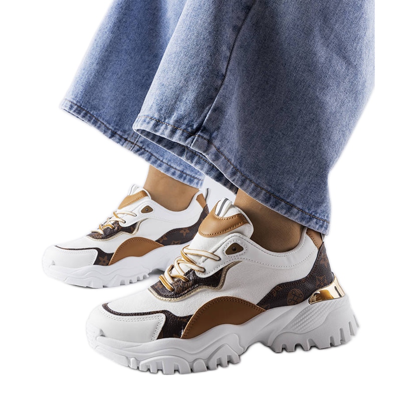 Deportivas blancas con suela irregular de Alta blanco Deportivas blancas con suela irregular de Alta blanco