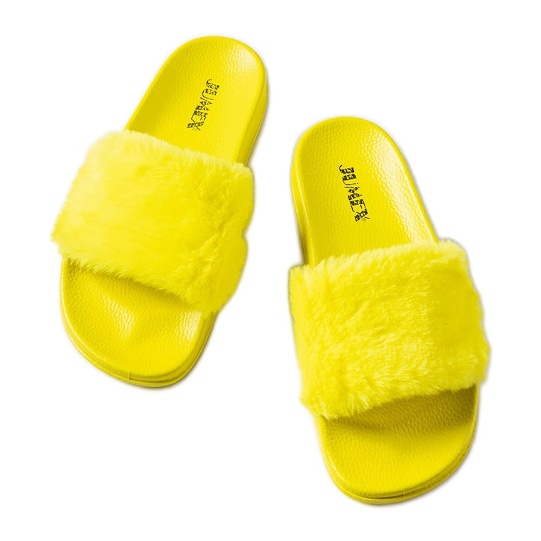 Pantuflas amarillas con pelo de Raffaele amarillo Pantuflas amarillas con pelo de Raffaele amarillo