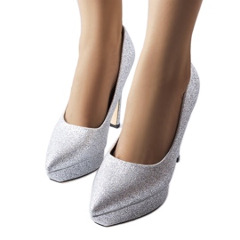 Tacones de brocado plateado de Proulx plata
