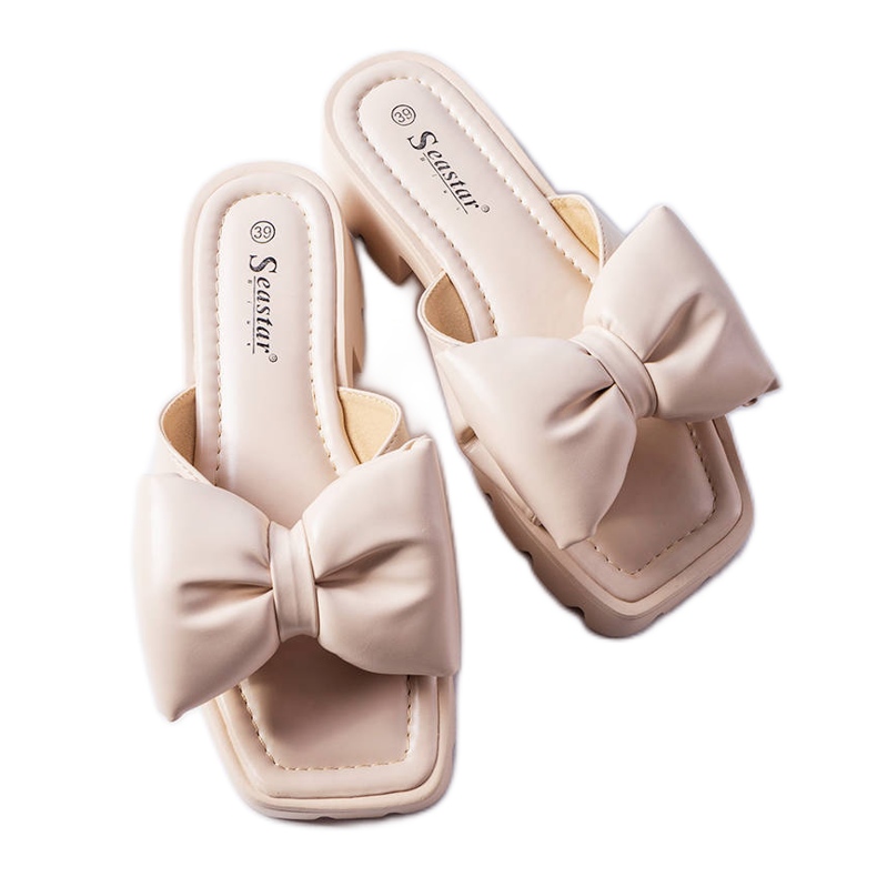 Chanclas beige con suela de tractor de Bossé