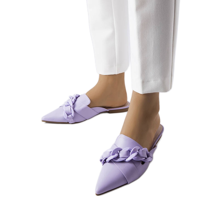 Chanclas Patenaude con cadena morada violeta