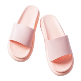 Zapatillas rosas en la plataforma Paquette