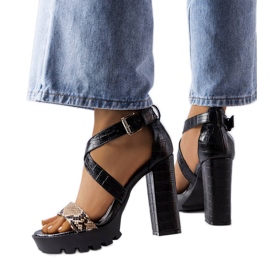 Sandalias con estampado de serpiente marrones de Trépanier marrón
