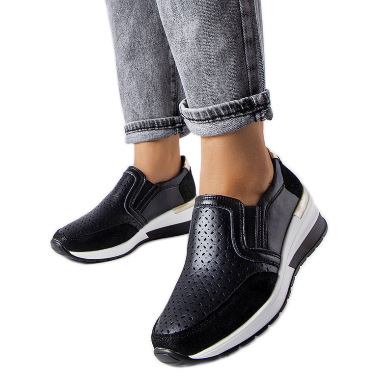 Zapatillas con cuña caladas negras de Vernon negro