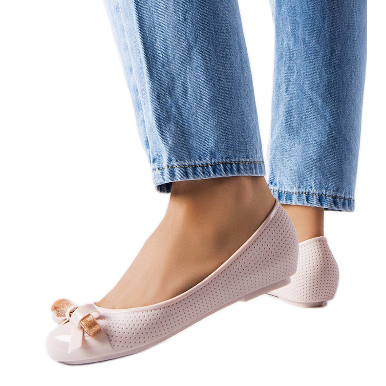 Bailarinas beige decoradas con un lazo Harlingen Bailarinas beige decoradas con un lazo Harlingen