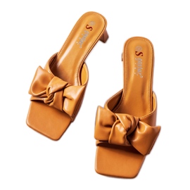 Sandalias marrones de tacón con lazo Oak marrón