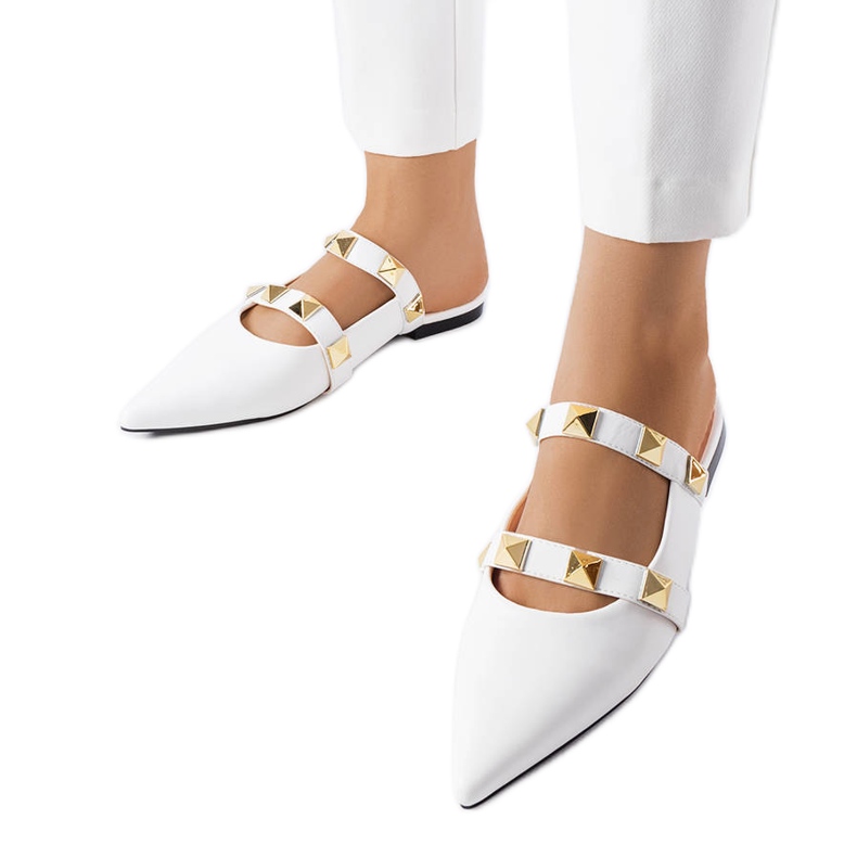 Sandalias blancas con punta en punta de Ruckman blanco