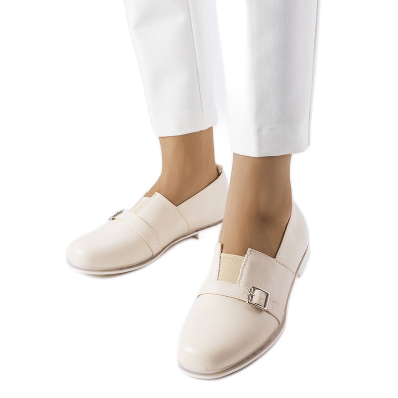 Zapatos brogue beige con plantilla de piel de Felosa