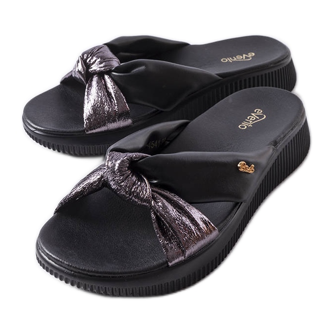 Sandalias de cuña negras de Luce negro Sandalias de cuña negras de Luce negro