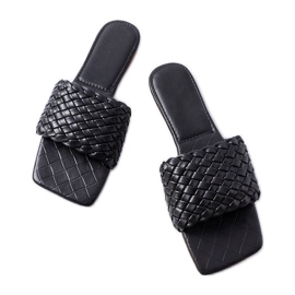 Chanclas tejidas en negro pan de oro