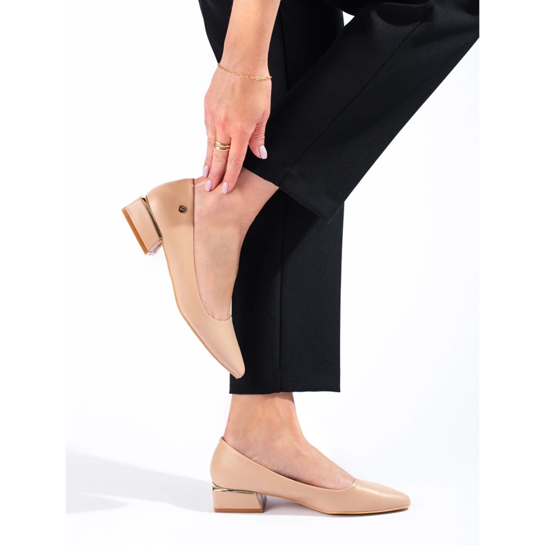Bailarinas de mujer Vinceza beige con tacón bajo