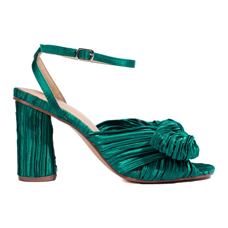 Sandalias de tacón de tela verde de Shelovet