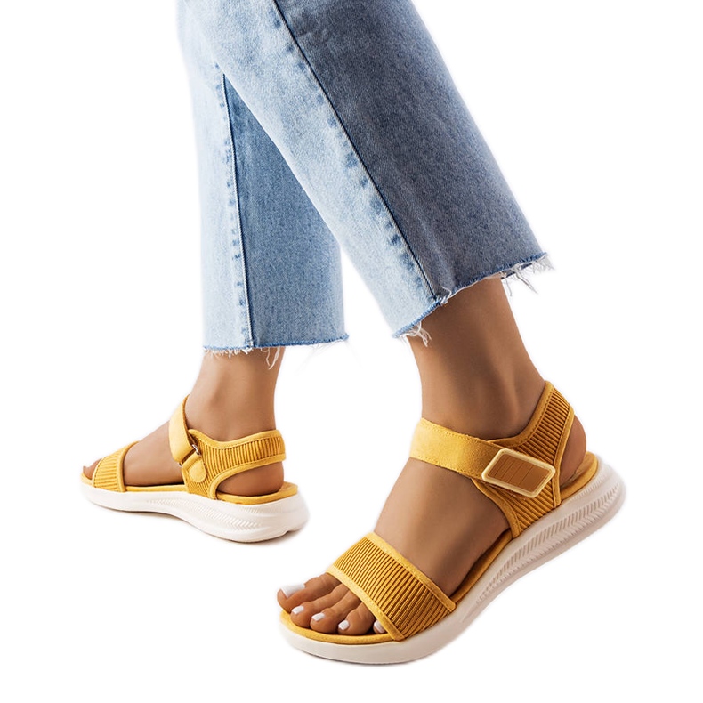 Sandalias deportivas amarillas de Bériault amarillo