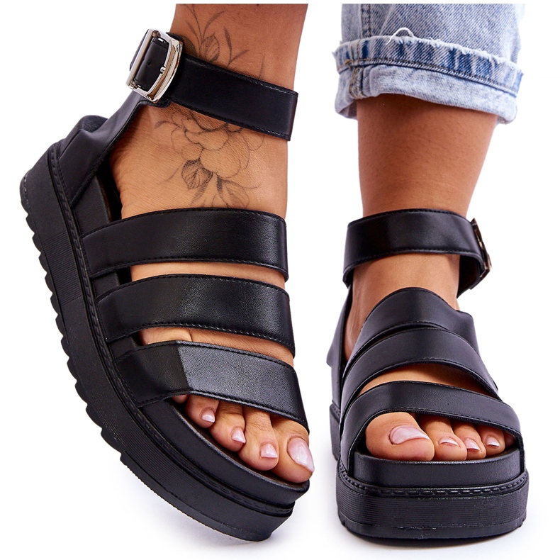 FM1 Sandalias En Una Plataforma Masiva Negro Lisbona