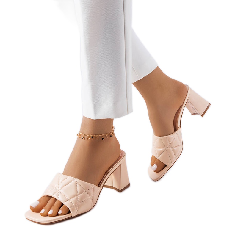 Sandalias de tacón beige de Merley