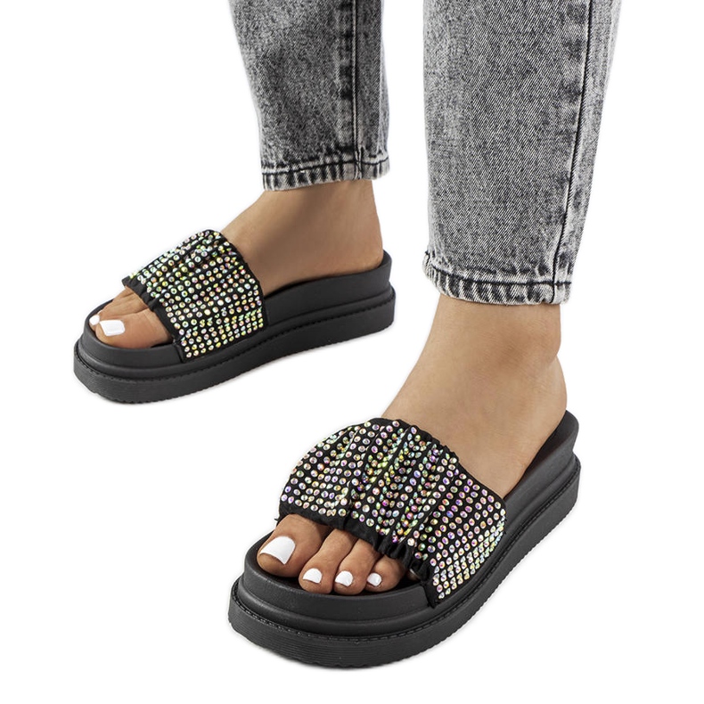 Sandalias negras en la plataforma con circonitas cúbicas de Franet negro Sandalias negras en la plataforma con circonitas cúbicas de Franet negro