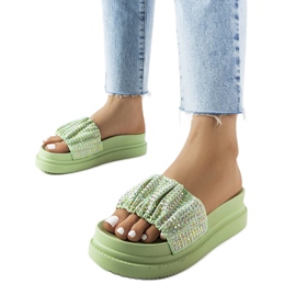 Sandalias verdes con circonitas de Franet