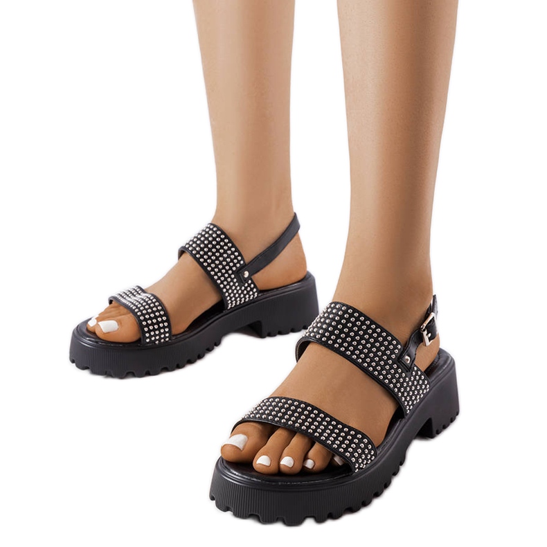 Sandalias negras decoradas con chorros Biloxi negro