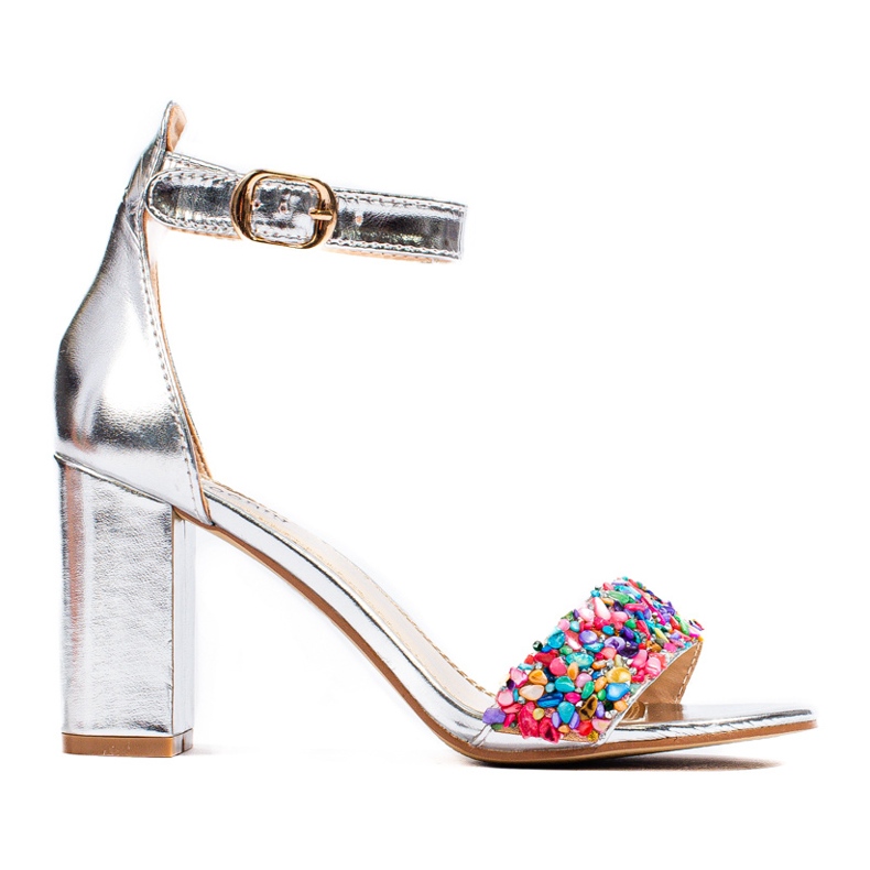 Sandalias plateadas Shelovet con cuentas plata