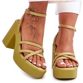 FS1 Sandalias de tacón alto de moda con correas Shemira de color lima verde FS1 Sandalias de tacón alto de moda con correas Shemira de color lima verde