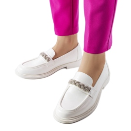 Mocasines blancos decorados con pedrería Montreal Mocasines blancos decorados con pedrería Montreal