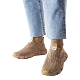 Zapatillas slip-on beige de Yellville