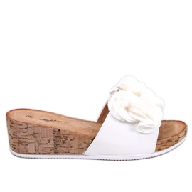BM Sandalias cuña con flores de Peluso Blanco