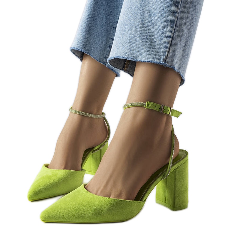 Zapatos de tacón verde de Stella