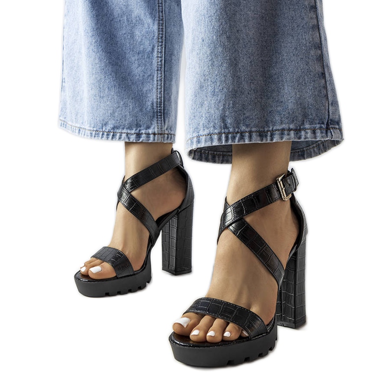 Sandalias de tacón negras de Trépanier negro