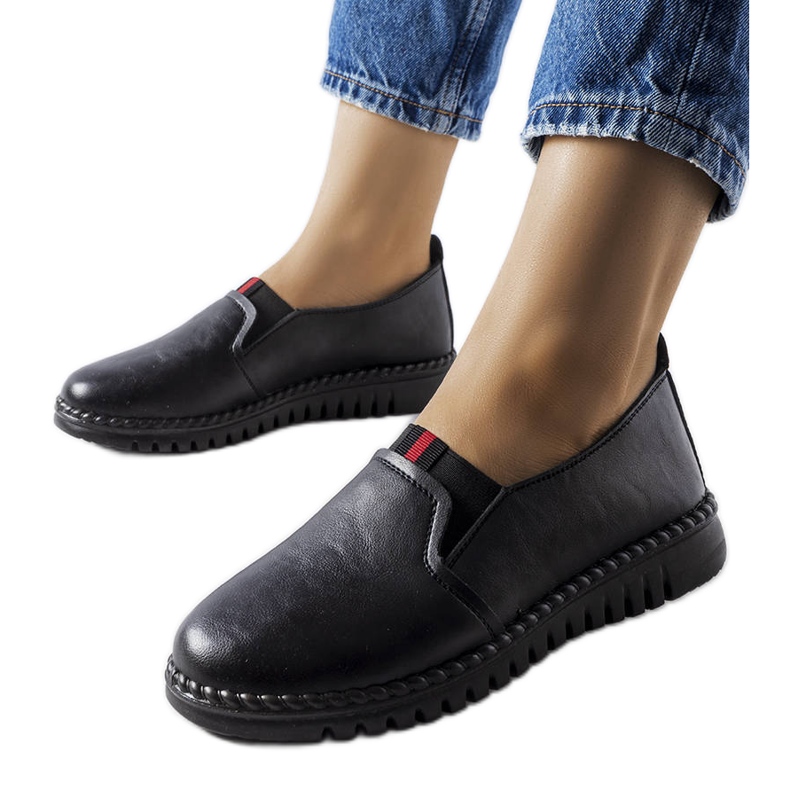 Los mocasines negros de Julie
