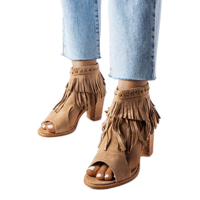 Botas caladas en el poste M263. beige Botas caladas en el poste M263. beige