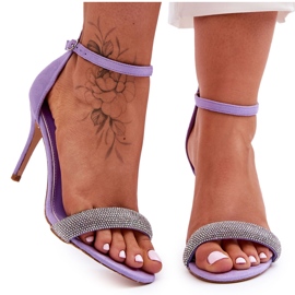 Sandalias De Tacón Alto De Ante Con Pedrería Morada De Moments violeta