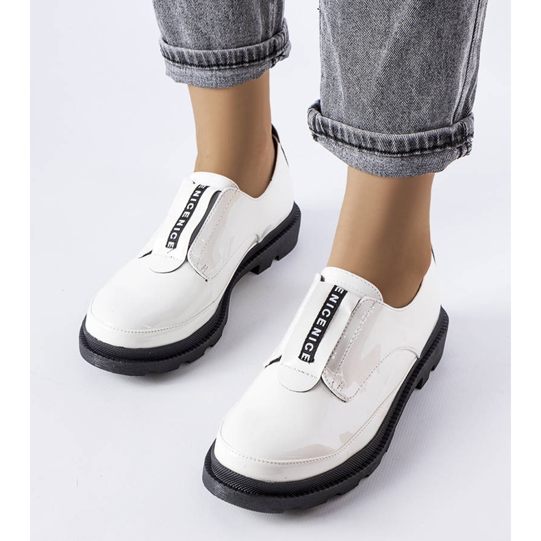 Zapatos legget charol blanco