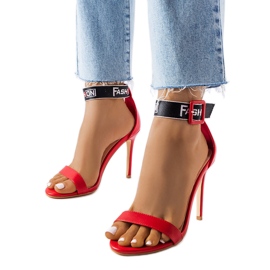 Sandalias rojas masónicas tacón alto rojo
