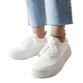 Zapatillas blancas con parte superior flexible de Jardine blanco