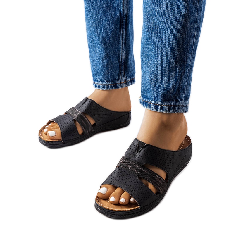 Sandalias de cuña ligera negras de Oliwia negro