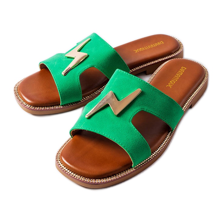 Chanclas verdes planas de Leyra Chanclas verdes planas de Leyra