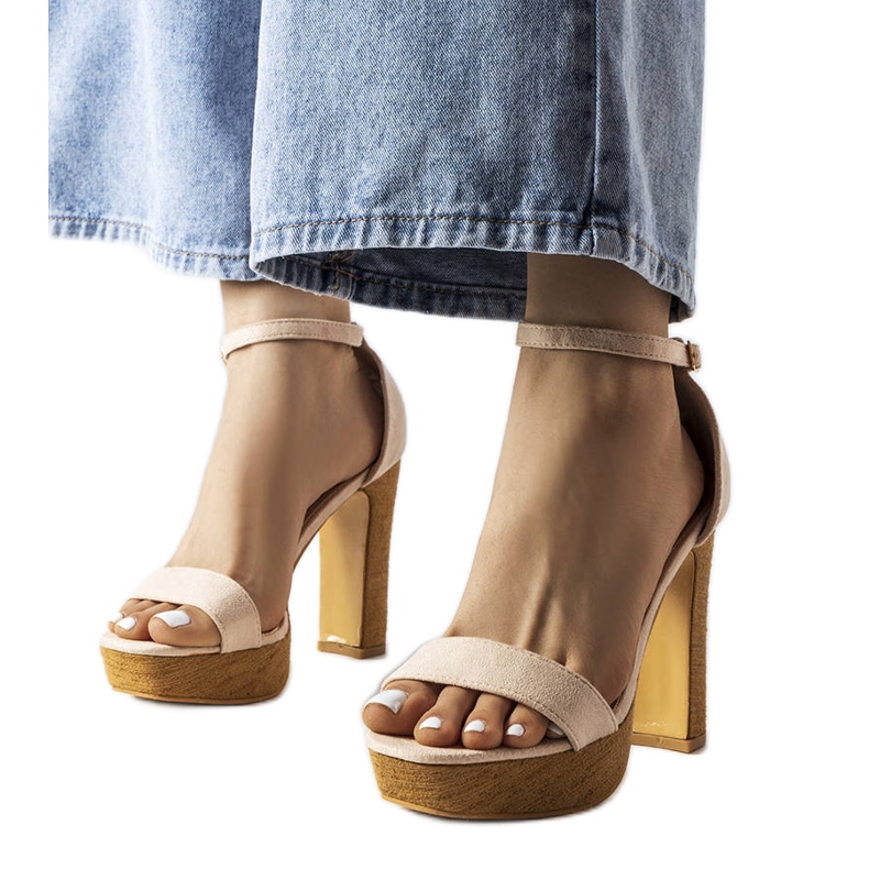 Inna Sandalias beige de tacón alto de Selsa