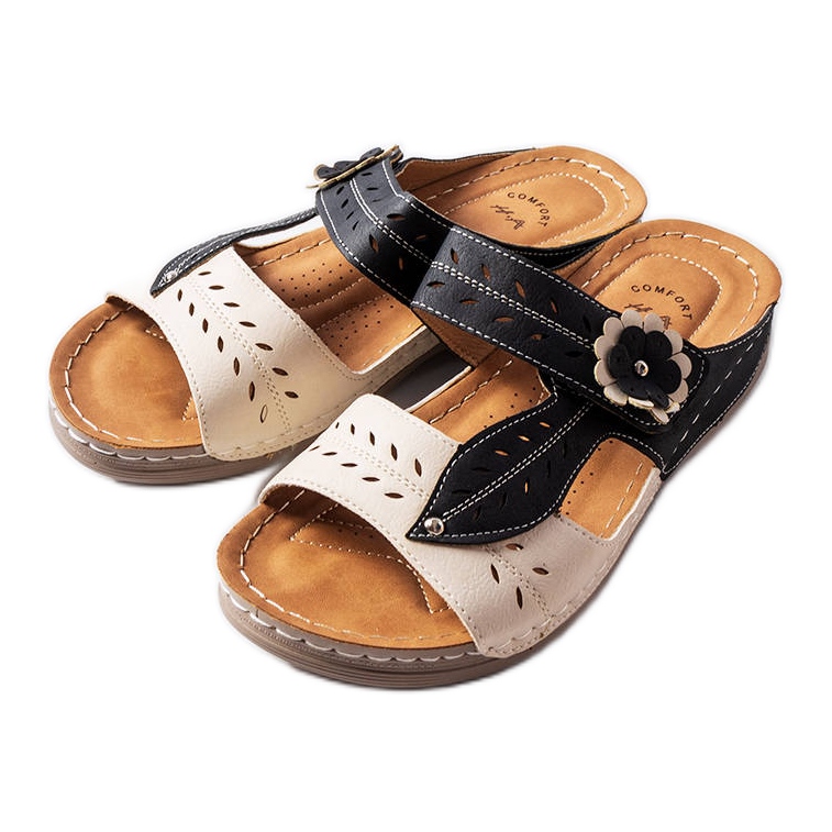 Sandalias negras de cuña baja de Jolanta beige Sandalias negras de cuña baja de Jolanta beige
