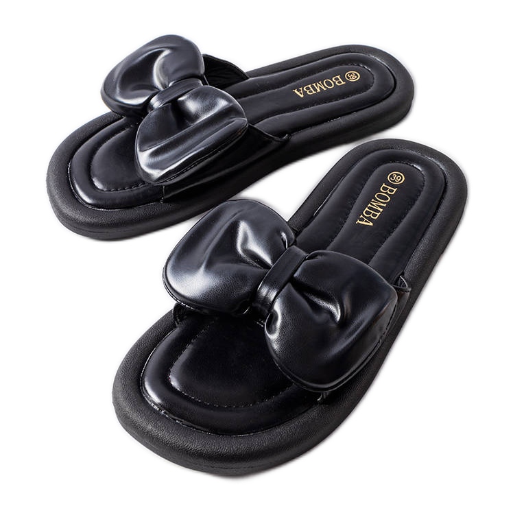 Pantuflas negras con lazo de Lende negro Pantuflas negras con lazo de Lende negro