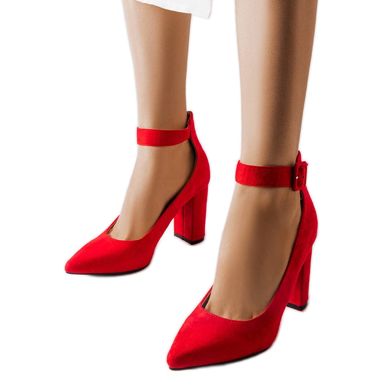 Bombas rojas en el puesto de Achen rojo Bombas rojas en el puesto de Achen rojo