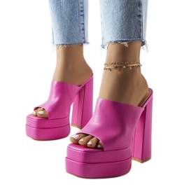 Chanclas rosas de tacón alto de Mertzon