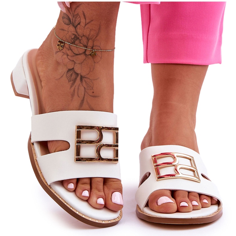 Pantuflas Elegantes De Mujer Con Adorno Atlantis Blanco