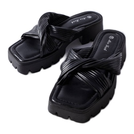 Chanclas Dubé negras con suela tractor negro