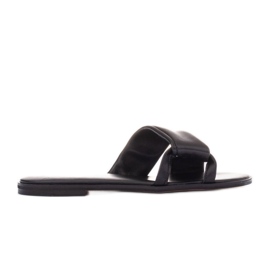 Marco Shoes Chanclas de cuero en un fondo plano negro