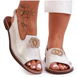 Sandalias Planas Piel Con Adorno Nicole 2744/004 Blanco-Oro