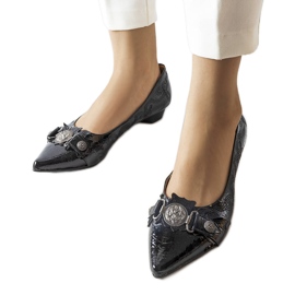 Zapatos negros de tacón bajo de Siciliano