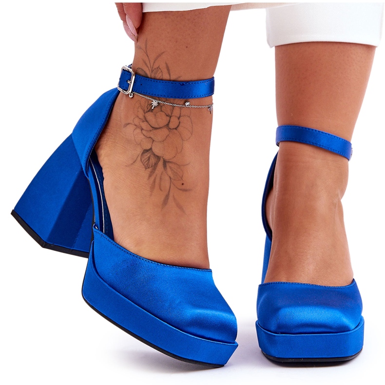 Bombas de moda en tacones masivos azul sandia